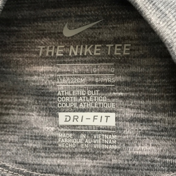 NIKE BOYS SIZE 7 SHORT SLEEVE TEES - SET OF TWO - Picture 3 of 7